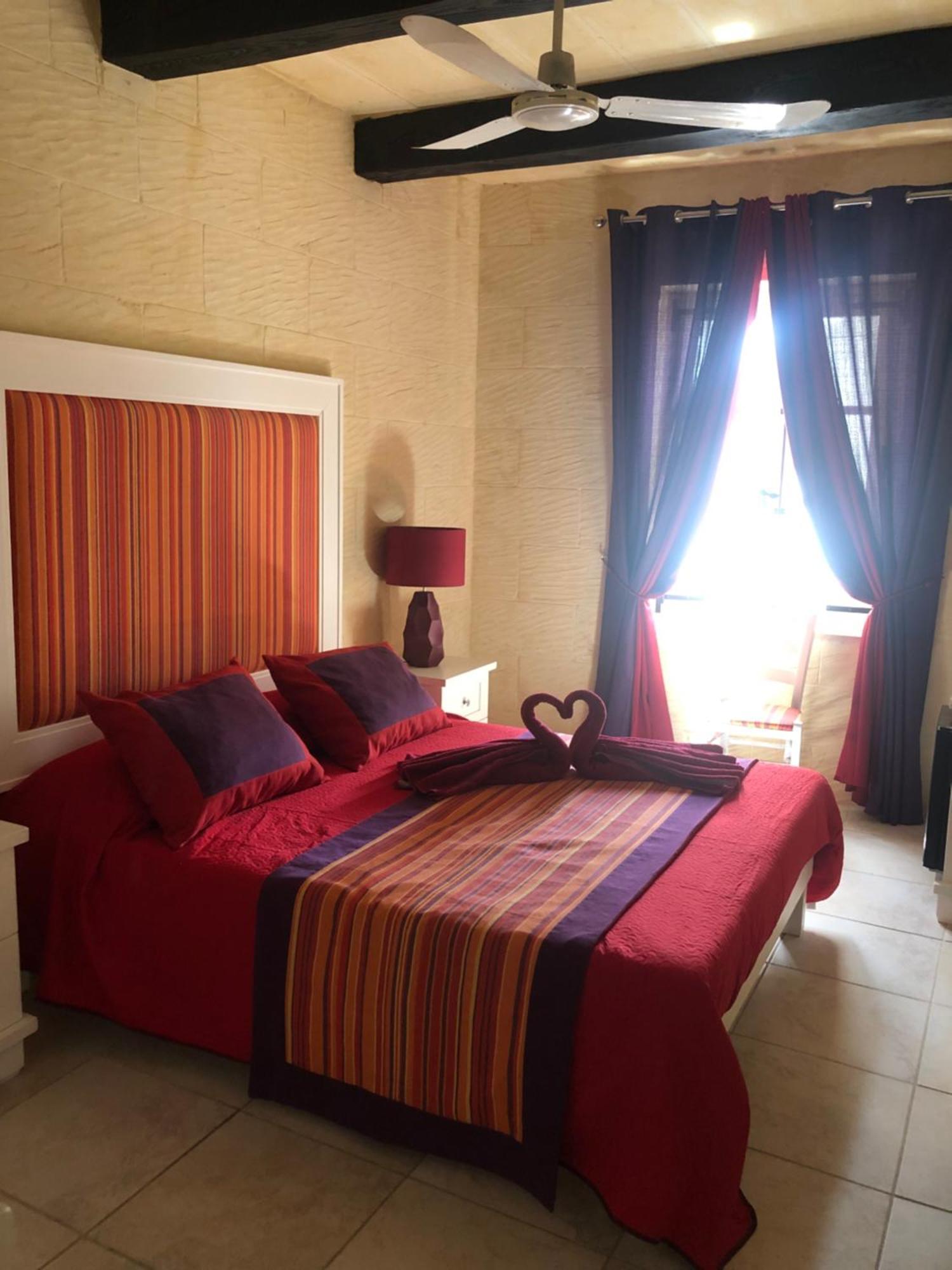 Petra Farmhouse B&B Nadur ภายนอก รูปภาพ